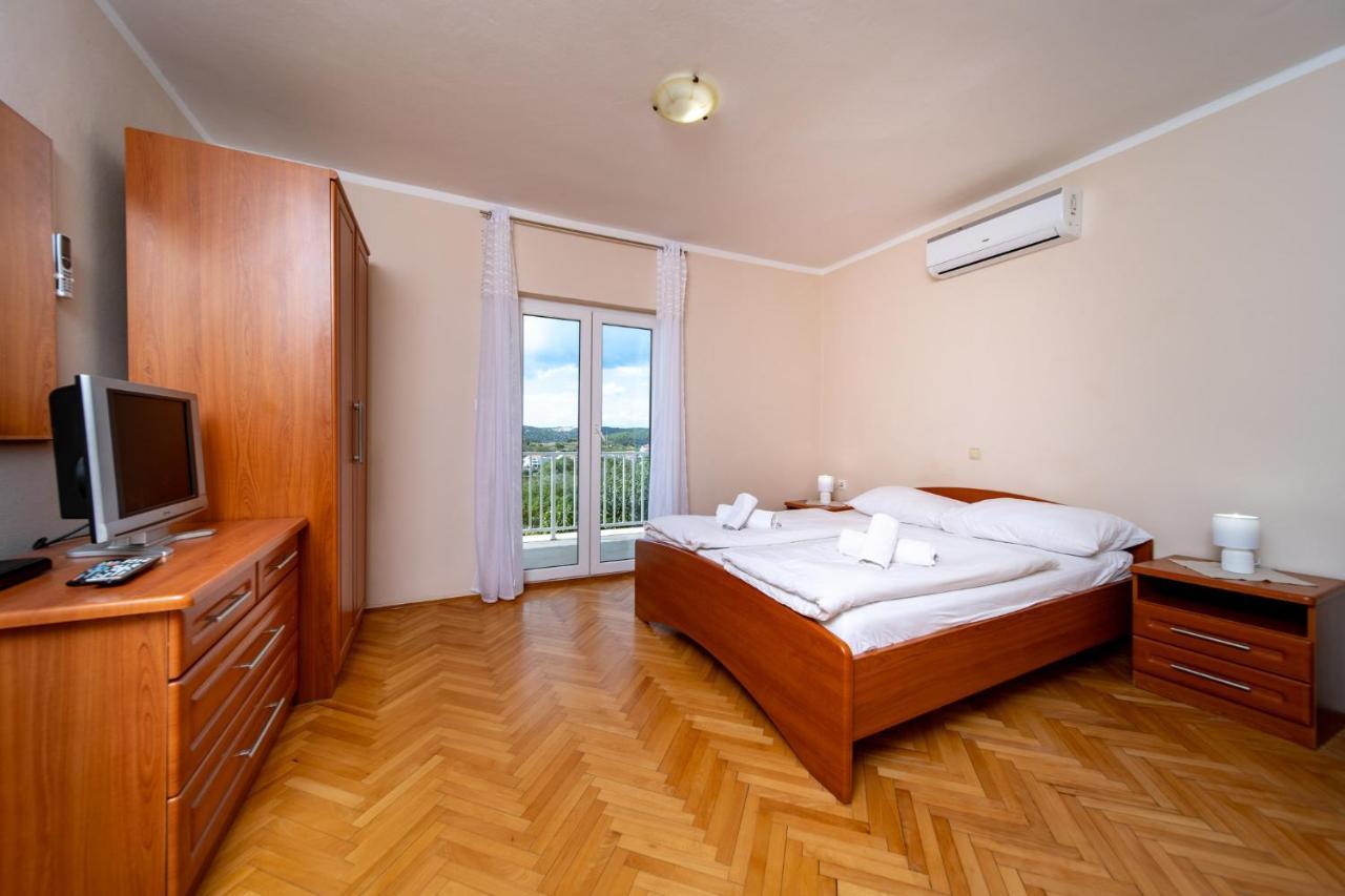 Apartments Stare Brajde Lopar Luaran gambar