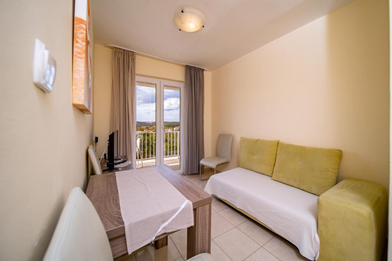 Apartments Stare Brajde Lopar Luaran gambar
