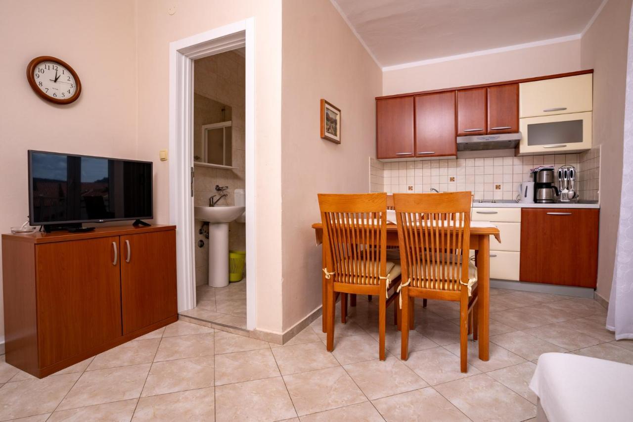Apartments Stare Brajde Lopar Luaran gambar